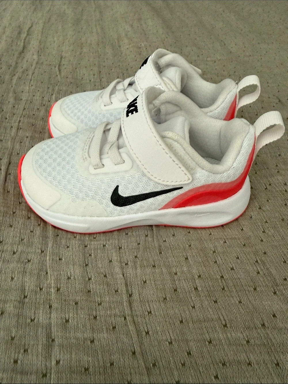 Nike strap coral